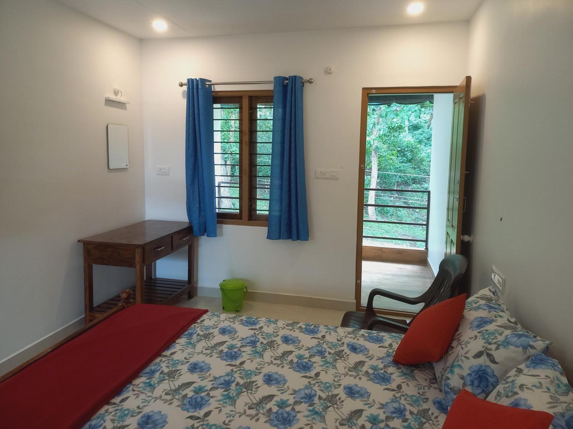 Wild Window - Forest View Homestay เทกคาดี ภายนอก รูปภาพ